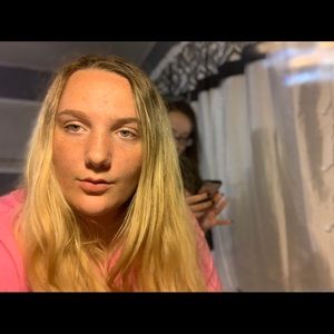 Meet your Posher, Abigael